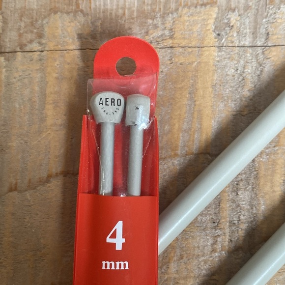 Knitting Needles - Picture 4 of 7